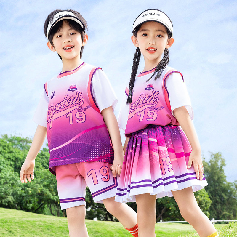 幼儿园服童六一啦队演出运