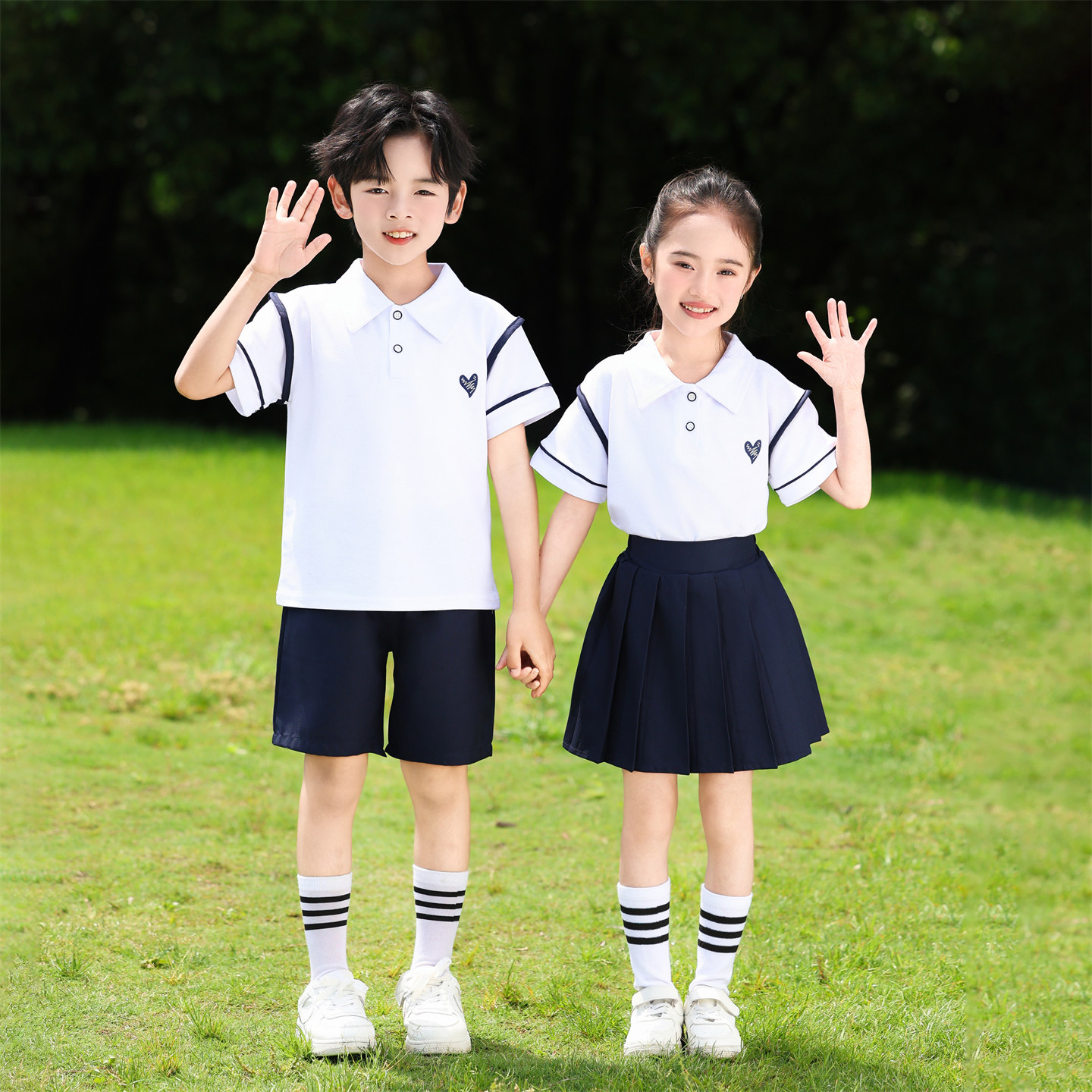 幼儿园毕业服六一童节大合唱表演