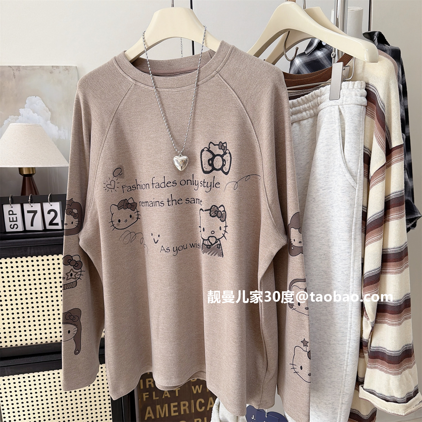 巨舒服~秋冬宽松大版弹力卡通印花上衣加厚圆领仿羊绒女打底T恤衫