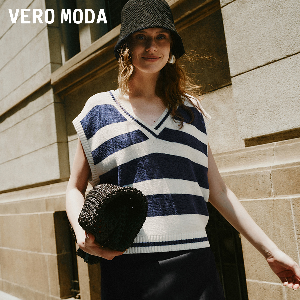 Vero Moda马甲女2025夏秋新款无袖V领撞色条纹针织上衣