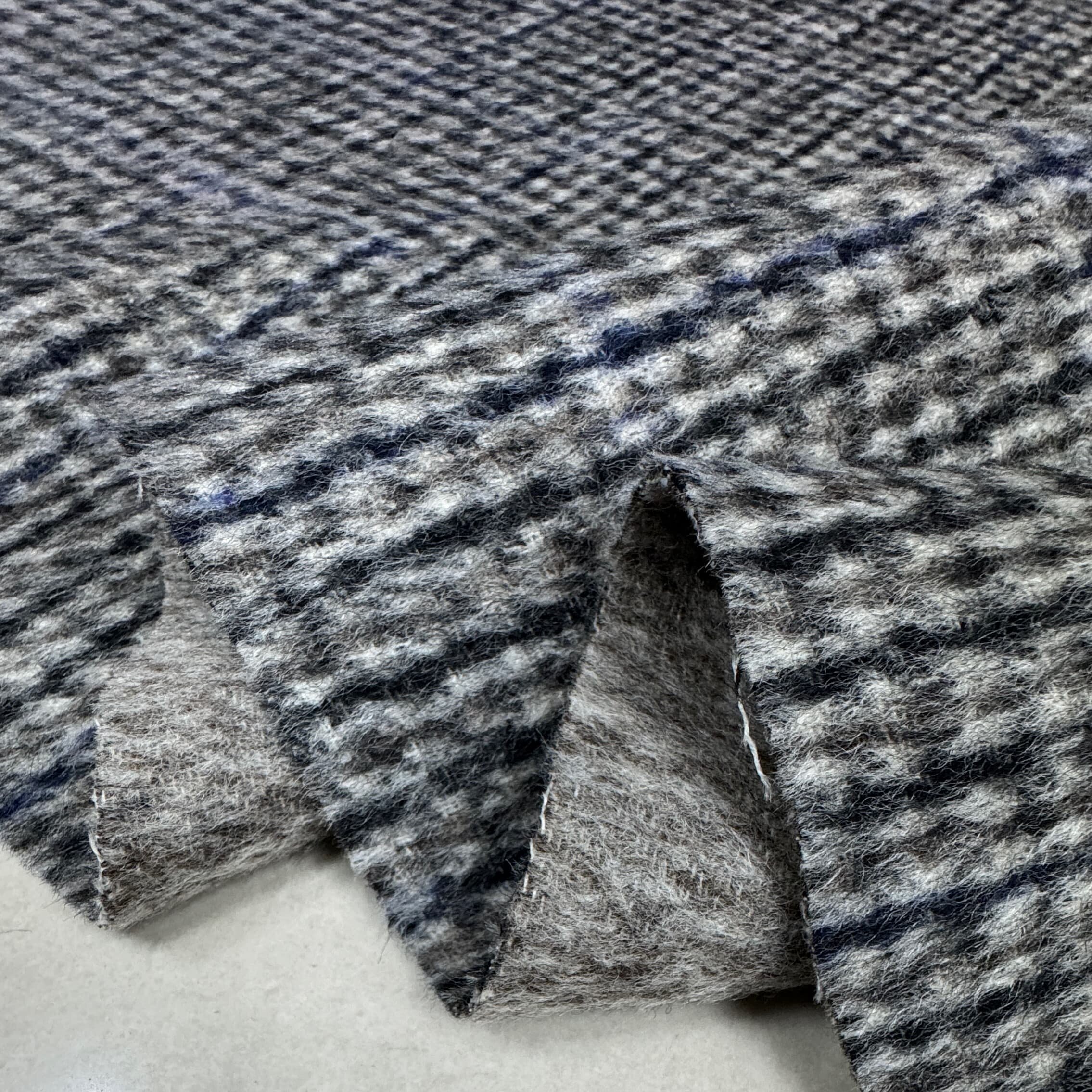 冬季灰色全毛小千鸟格面料