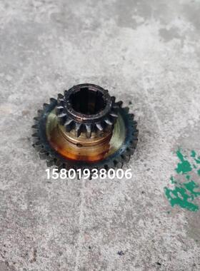 机床配件自贡Z3080摇钻床配件双联齿轮Z16/31/M2.5厚度5臂2花键6-