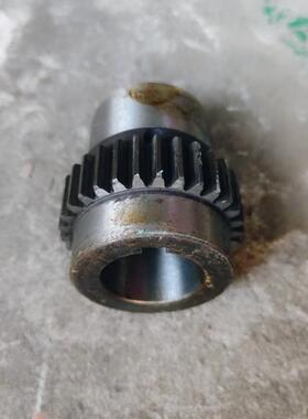 机床配件大连机床CW6163C 孔CW6180C车床配件06-94光杆齿轮套总成