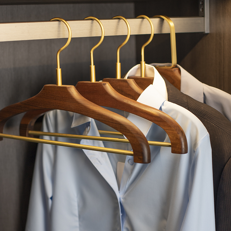 实木黄铜宽肩复古风北欧大众衣架