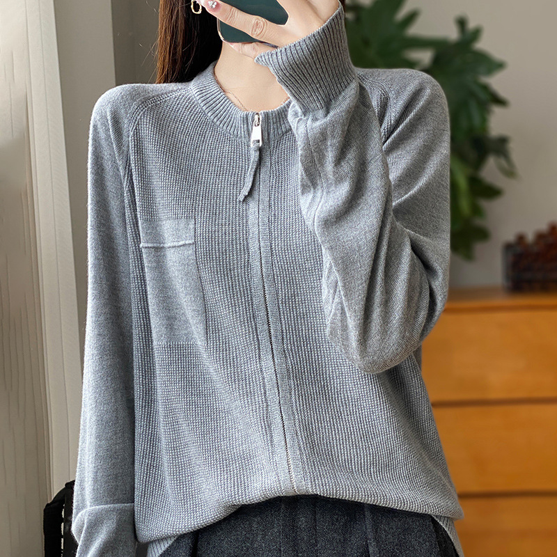 2025早春新款圆领拉链针织开衫女宽松显瘦毛衣洋气百搭外套上衣