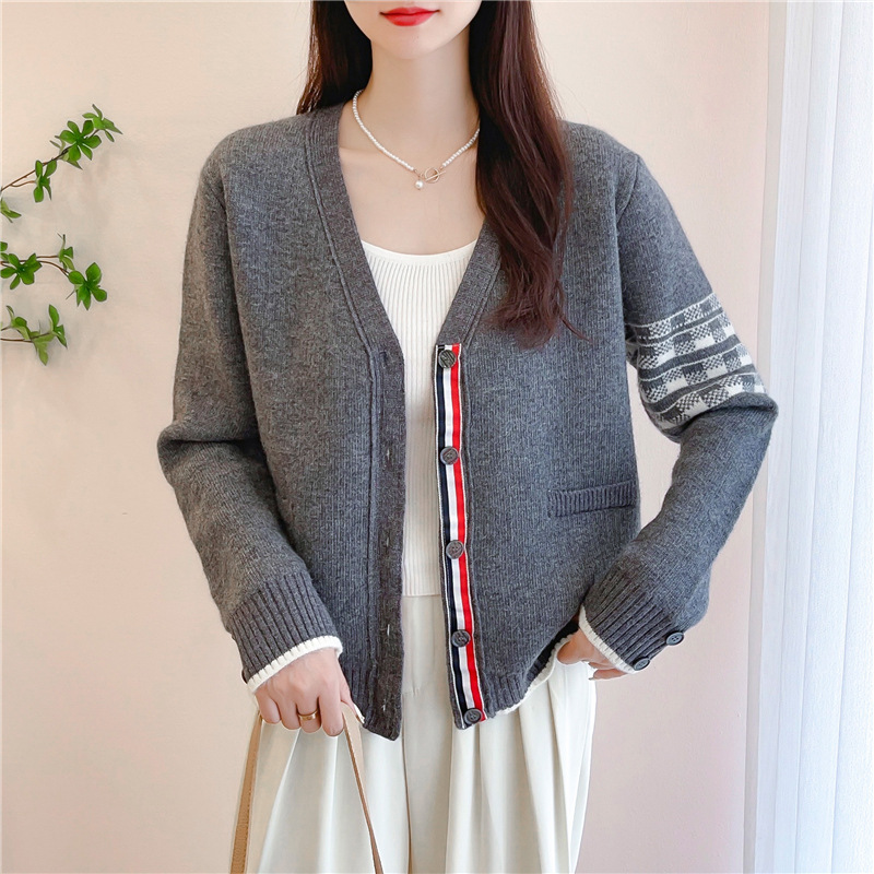 2025春秋新款tb长袖针织开衫V领宽松外套织带显瘦学院风毛衣外套