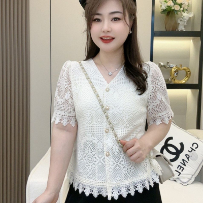 女夏装法式小香风镂空蕾丝大码短袖衬衫胖MM显瘦百搭V领减龄上衣