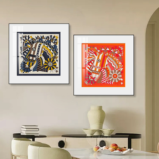 骏马丝巾装裱挂画现代轻奢客厅装饰画高级感抽象图案服装店壁画