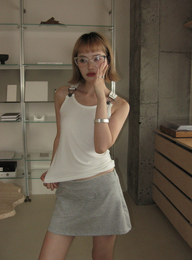 UNITY MODE 坑条针织葫芦扣背心复古辣妹高级感上衣