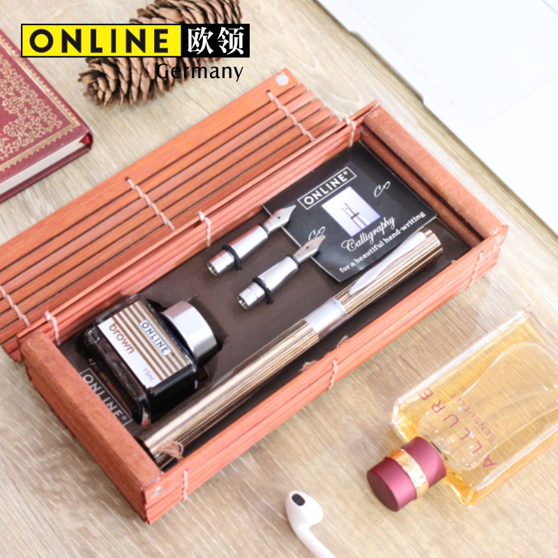 µÂ¹ú½ø¿ÚONLINEÅ·Áìʵľ¸Ö±ÊÊ鷨īˮÌ××°ÉÌÎñÀñÆ·Ì××° Èý±ÊÍ·