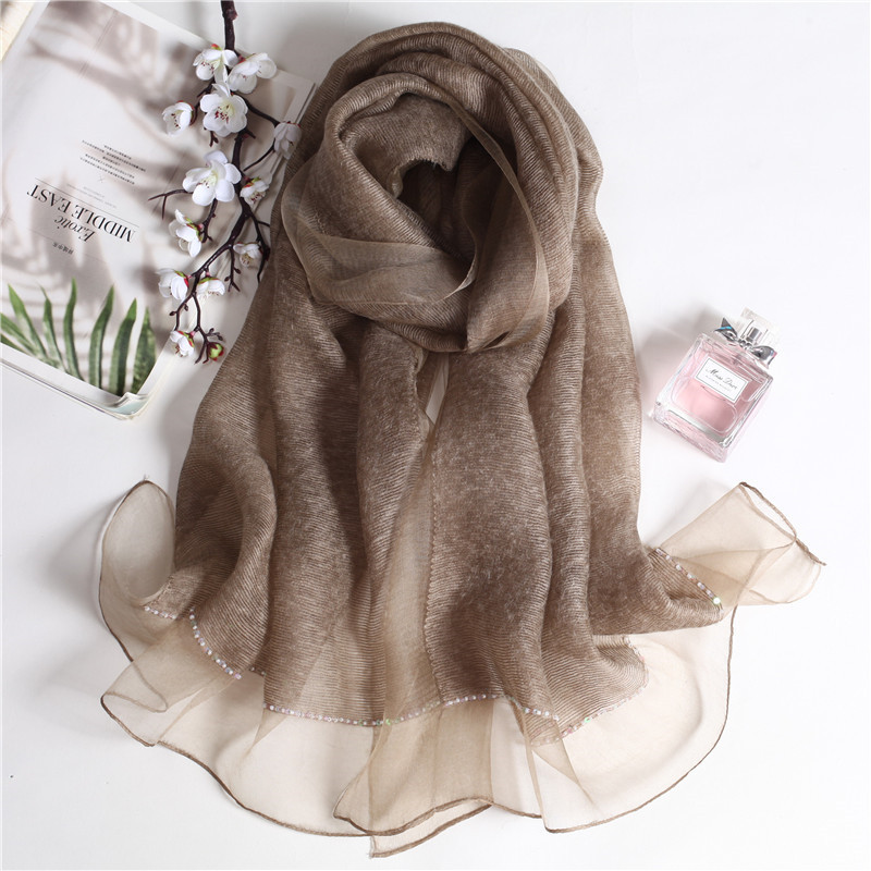 专柜桑蚕丝羊毛混纺手工钉珠真丝围巾高档气质丝巾秋冬百搭浅咖啡