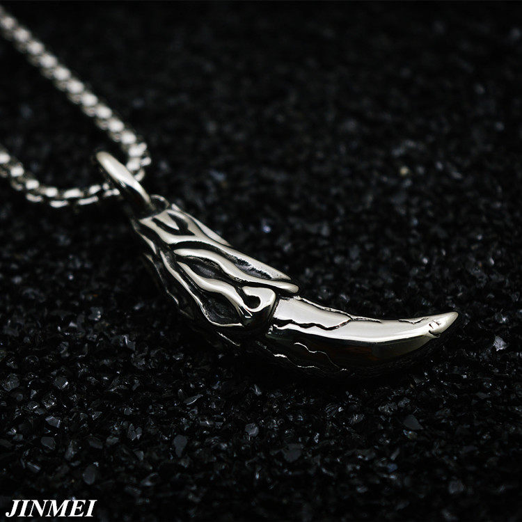 欧美复古狼牙钛钢吊坠项链个性霸气男女挂链朋克时尚毛衣链配饰品