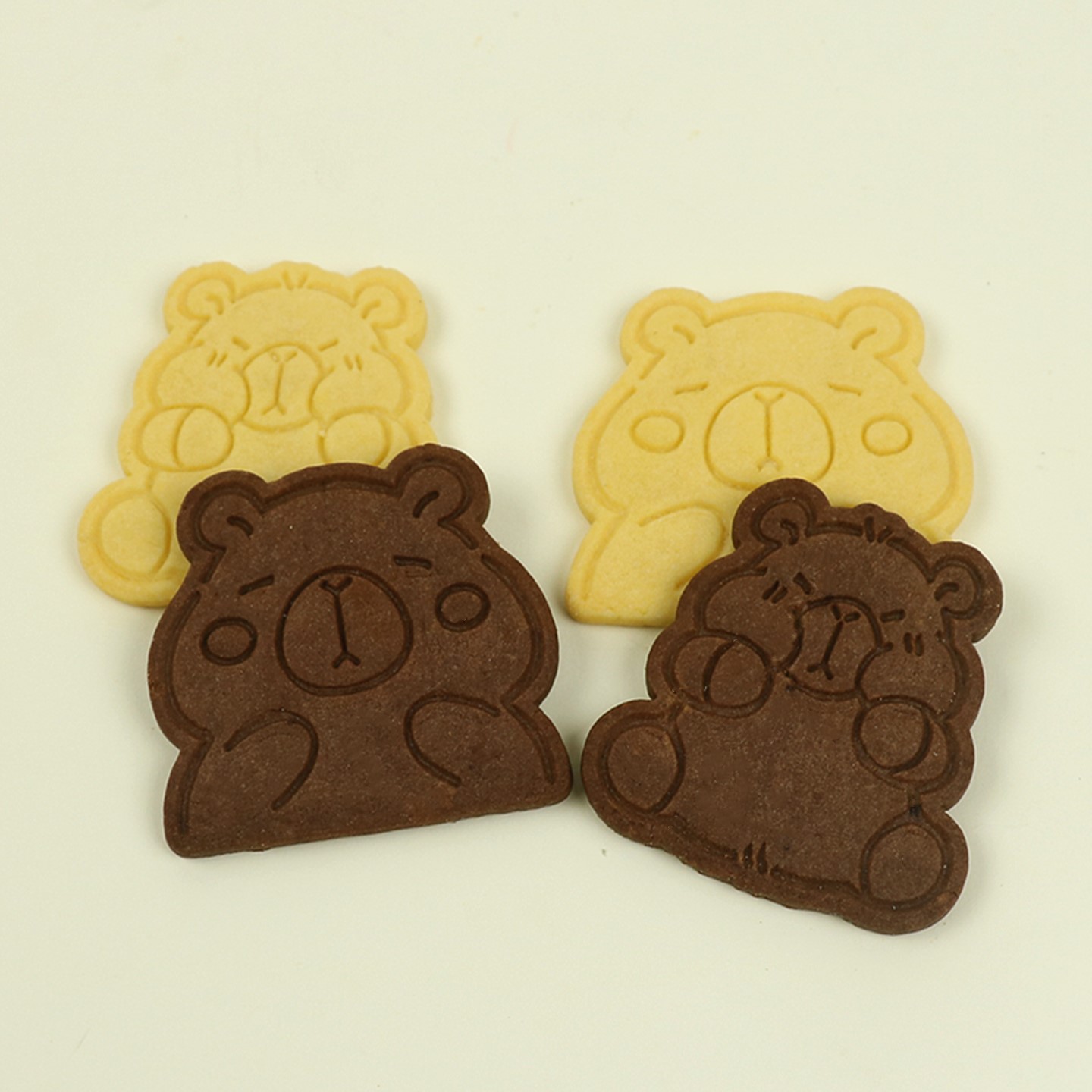 装饰饼干卡通水豚小动物饼干可可味卡皮巴拉蛋糕装饰烘焙甜品台