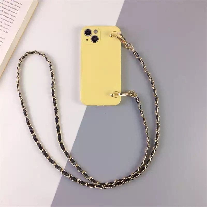 进口小香风iphone14手机壳适用苹果13promax斜挎12mini挂绳xr链条11套