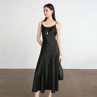 朱珠代言伊芙丽显瘦斜丝散摆设计吊带连衣裙2026新款 精致裙子