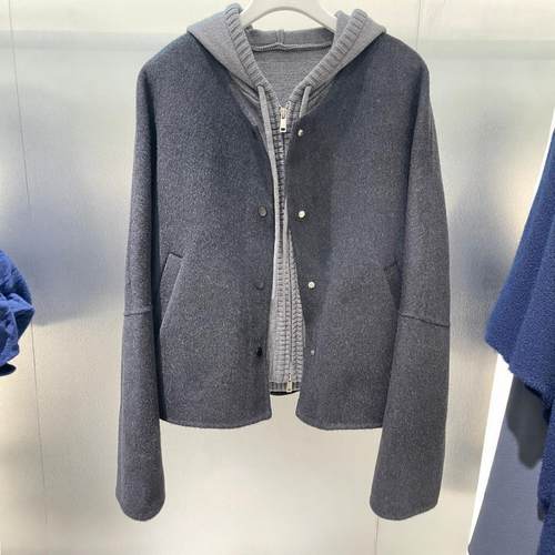 MM麦檬25秋冬新款连帽针织背心短款羊毛大衣两件套女4GB272161X