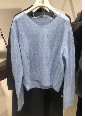 商场同款伊家2026春季新款时尚轻纱蓝色V领针织衫毛衣1H2130071