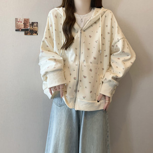 实拍碎花卫衣女春秋季薄款2026新款宽松慵懒风百搭连帽外套学院风