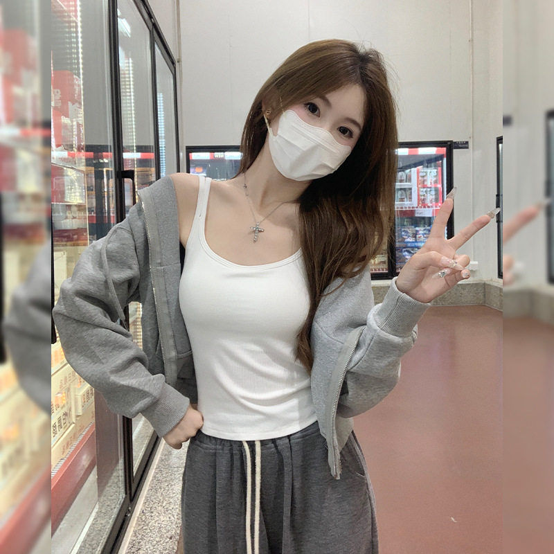 春季短款外套女衣服2026女装早春薄款小个子上衣连帽山东即墨卫衣