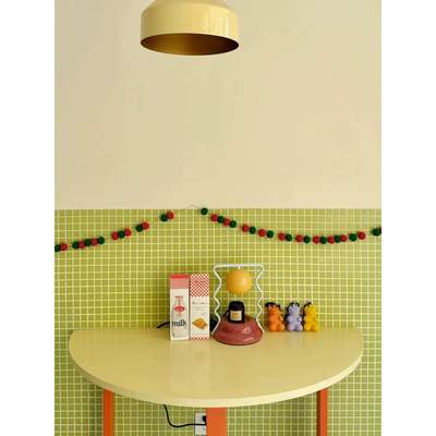 孟菲斯彩色半圆餐桌设计师中古创意小户型靠墙家用休闲奶茶咖啡桌