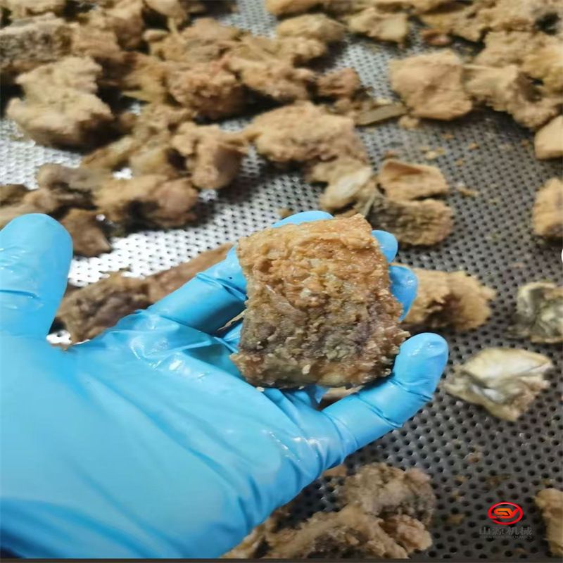 香酥鲤鱼上浆油炸生产线 蛋黄鱼皮油炸机 鲫鱼挂浆油炸流水线