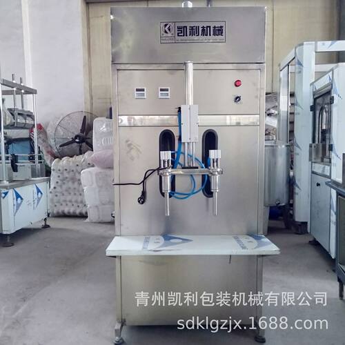 厂家半自动玻璃水灌装机 大容量白酒灌装机 果汁饮料灌装机