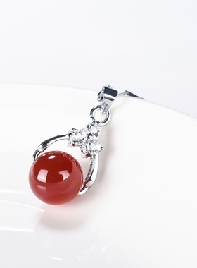 红玛瑙玉髓转运珠镶嵌路路通吊坠