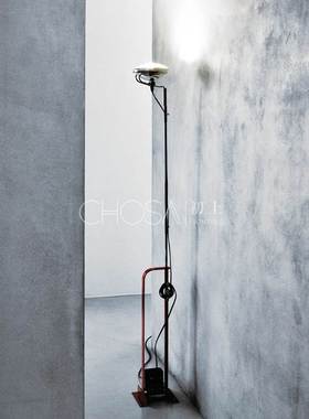 展厅经典FLOS中古意大利Toio现代简约客厅沙发卧室书房设计师落地