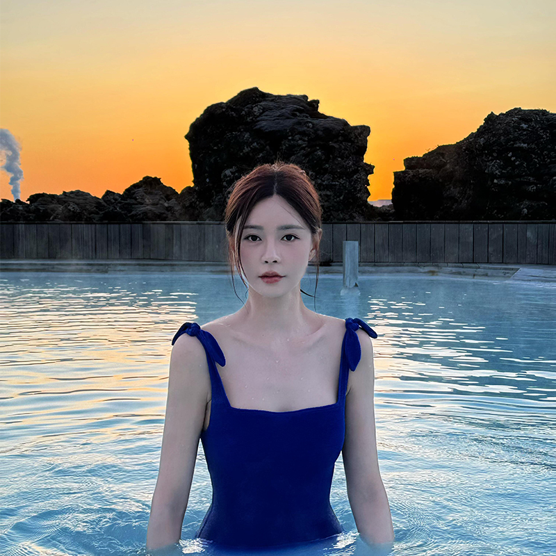 沈梦辰同款连体露背温泉游泳衣女