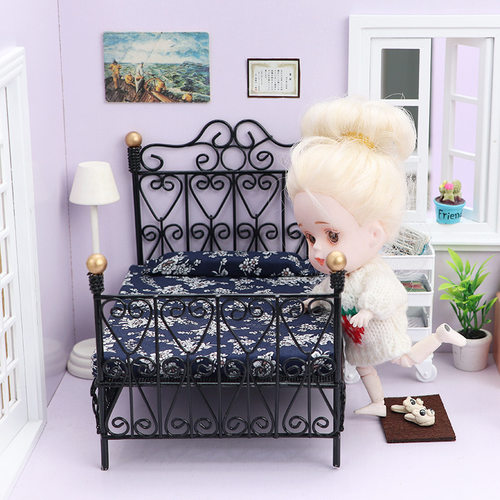 1:12娃娃屋dollhouse仿真家具卧室场景微缩摆件袖珍铁艺双人床
