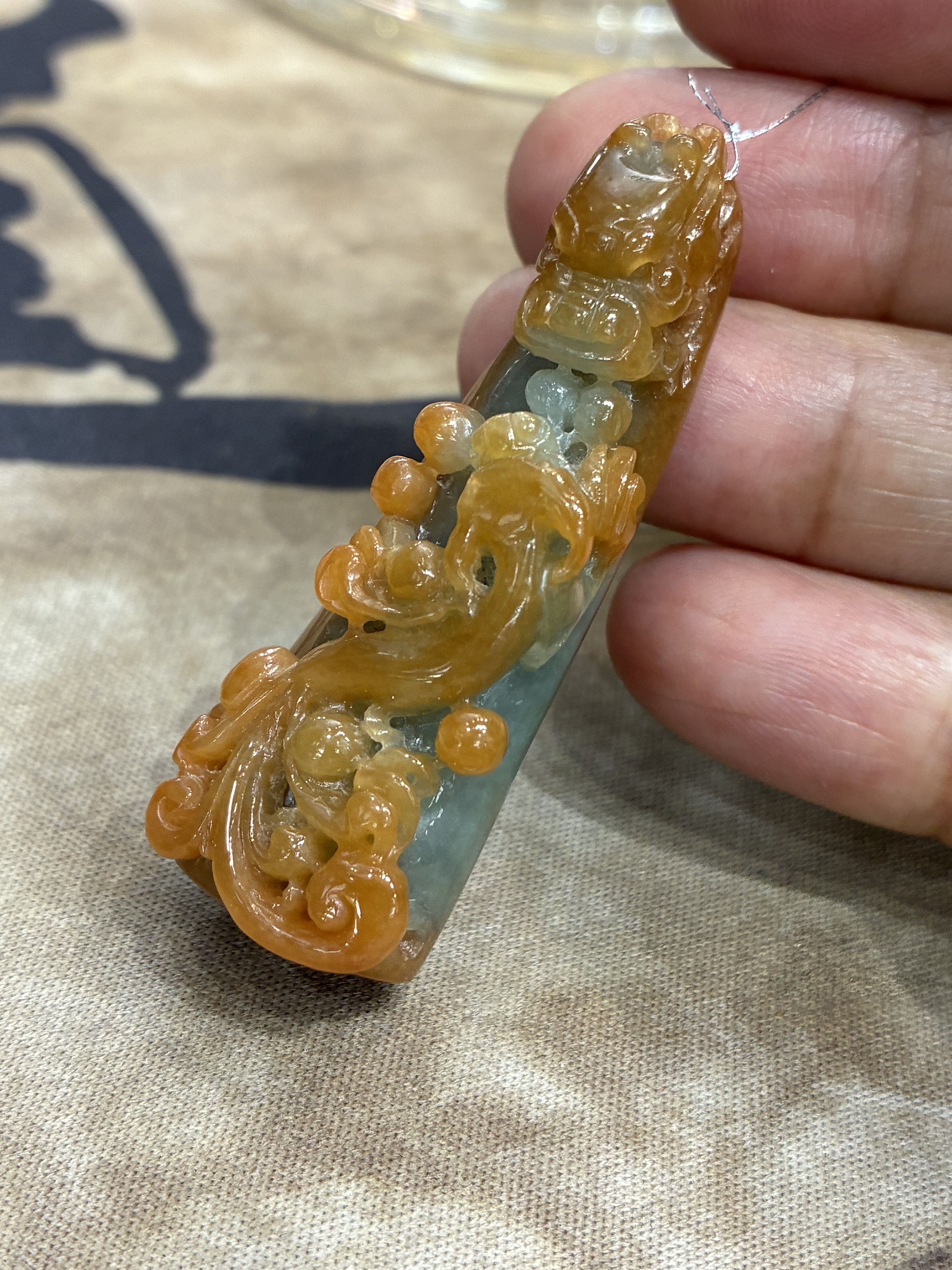 天然翡翠A货 红黄翡 望子成龙貔貅 缅甸料吊坠 无烧色