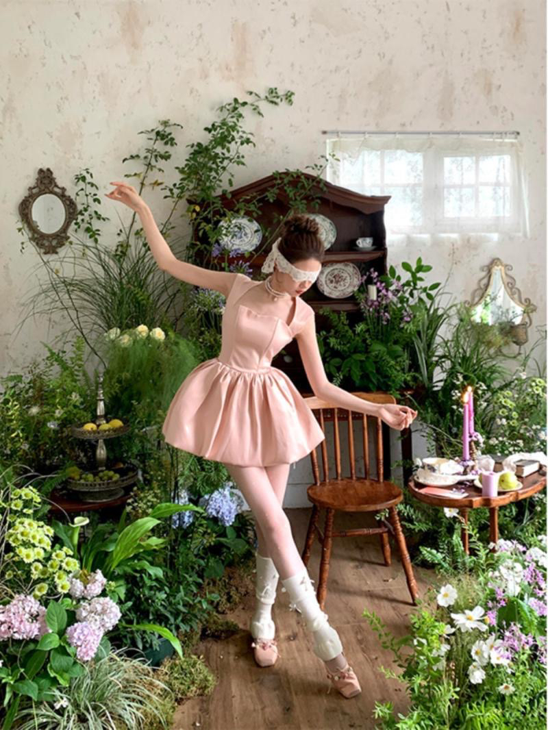 粉色花苞连衣裙甜美时尚小礼服女夏高级感法式茶歇公主蓬蓬裙ins