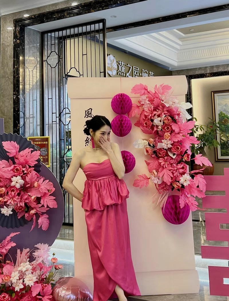 新中式晨袍婚礼敬酒服新娘订婚礼服高端轻奢小众出阁宴抹胸连衣裙