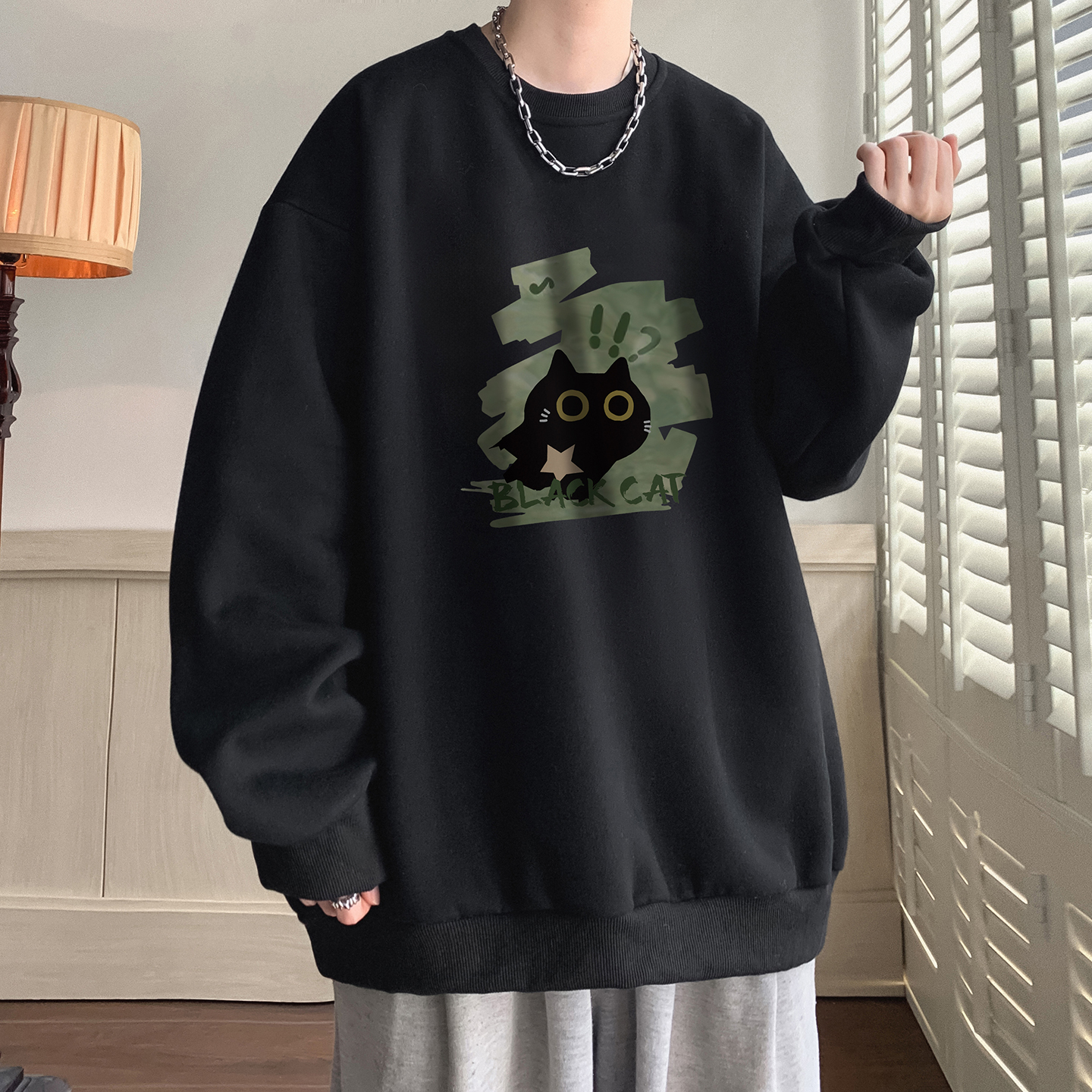 黑色
