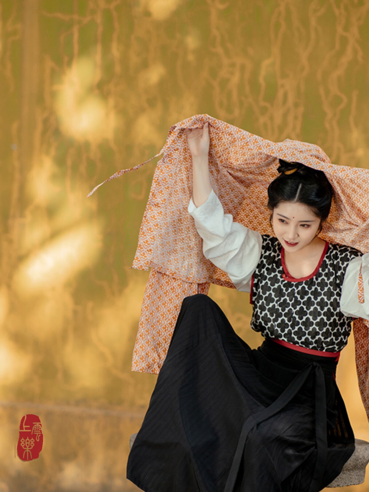 SHANGYUNLE MANGZHONG TANG 제작 뒷부분은 HANFU 플랫 칼라 크로스 드레스 스커트를 여성 민족 스타일 봄 여름 일상 현장 원본으로 복원합니다