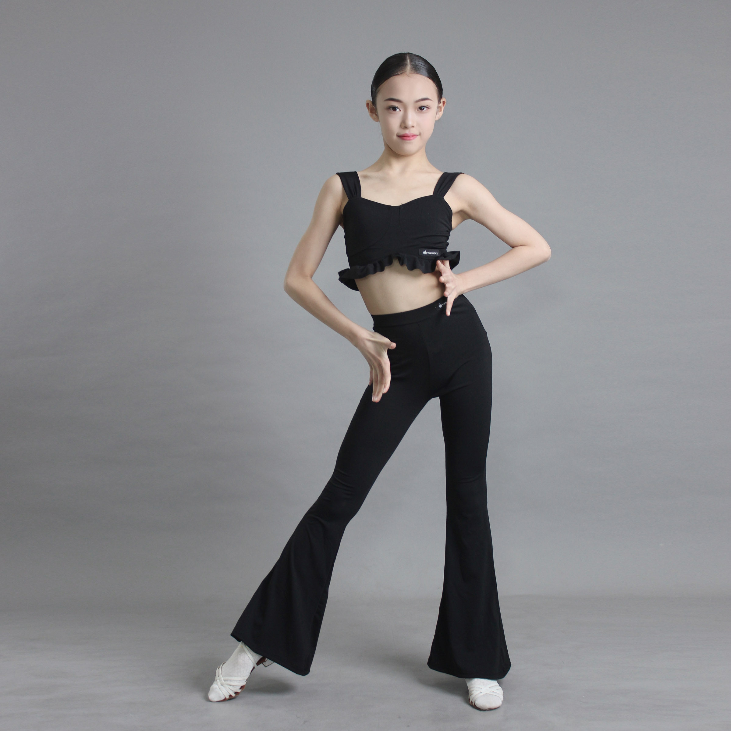 YSX云舒袖  女童拉丁舞喇叭裤练功服黑色水晶棉无袖吊带分体套装