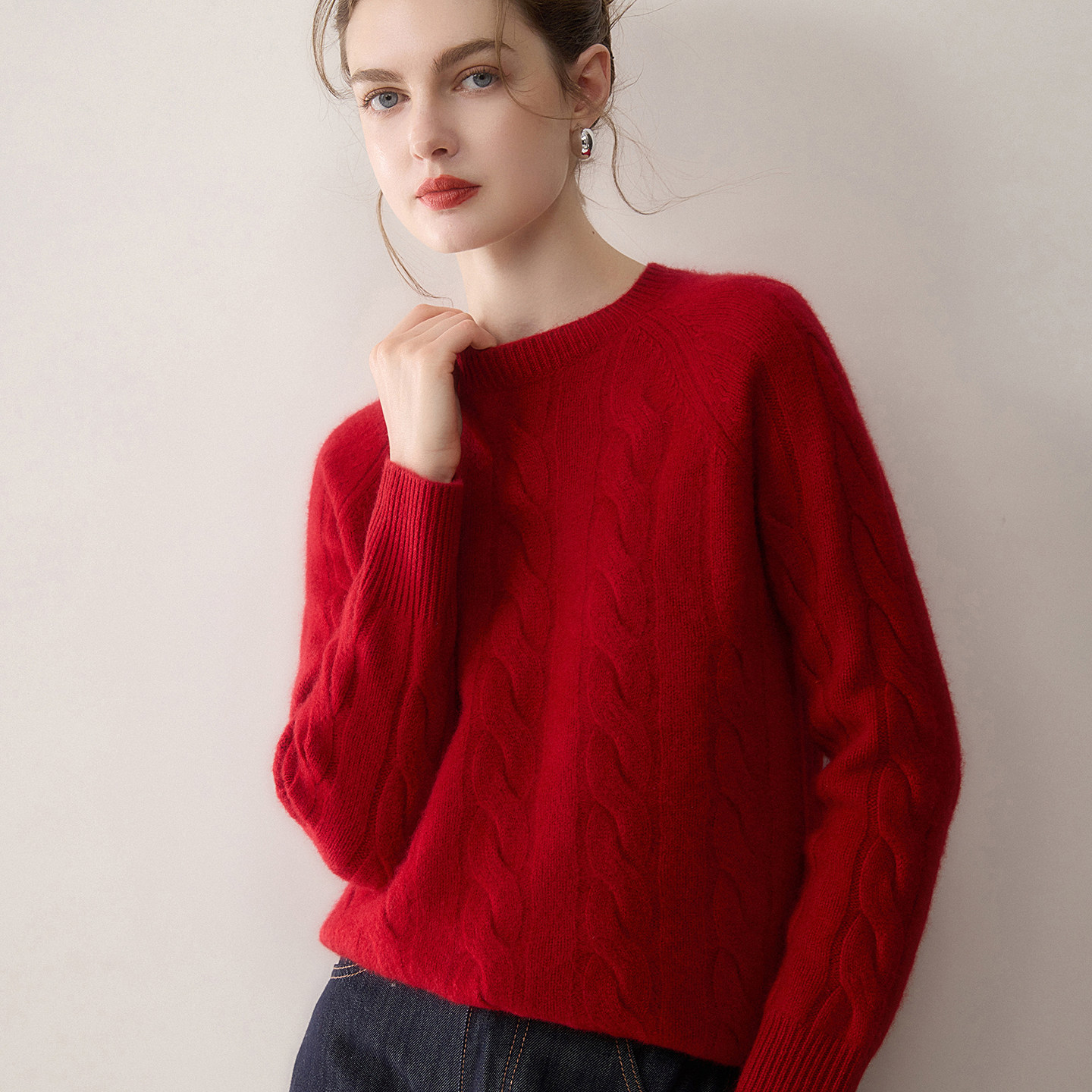 新年红！扭花圆领100%纯山羊绒衫女时尚套头长袖显瘦百搭打底毛衣,女装/女士精品,羊绒衫,淘宝优惠券,粉丝福利购,淘宝优惠卷