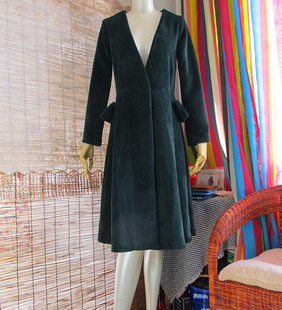 魅惑新款重工加厚修身V领大裙摆挺括有型女士连衣裙式大外套 孤品