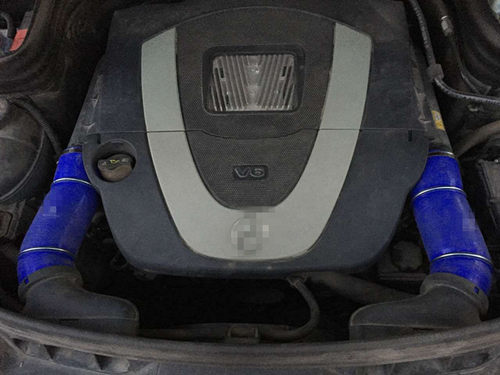 适用于奔驰GLK300 260进气改装耐高温硅胶管E200S300 空气进气管