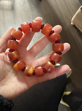 老红蜡墩墩手串 隔片血珀 男女款