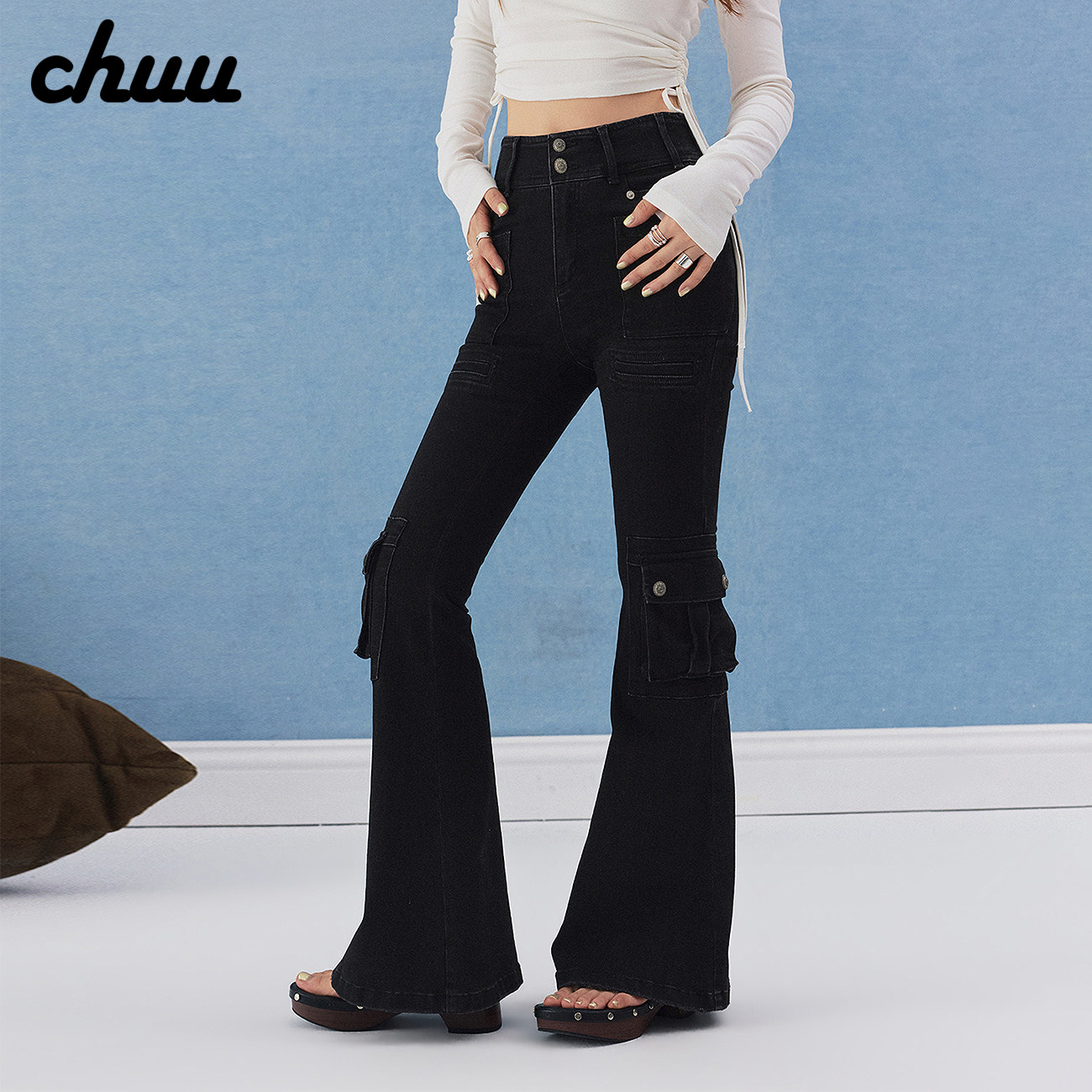 CHUU磨破微喇牛仔裤女2026年秋季新品做旧水洗多口袋工装修身长裤