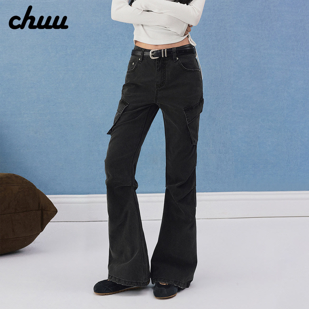 CHUU做旧磨破休闲裤女2026年冬季新款褶皱立体口袋设计微喇长裤子