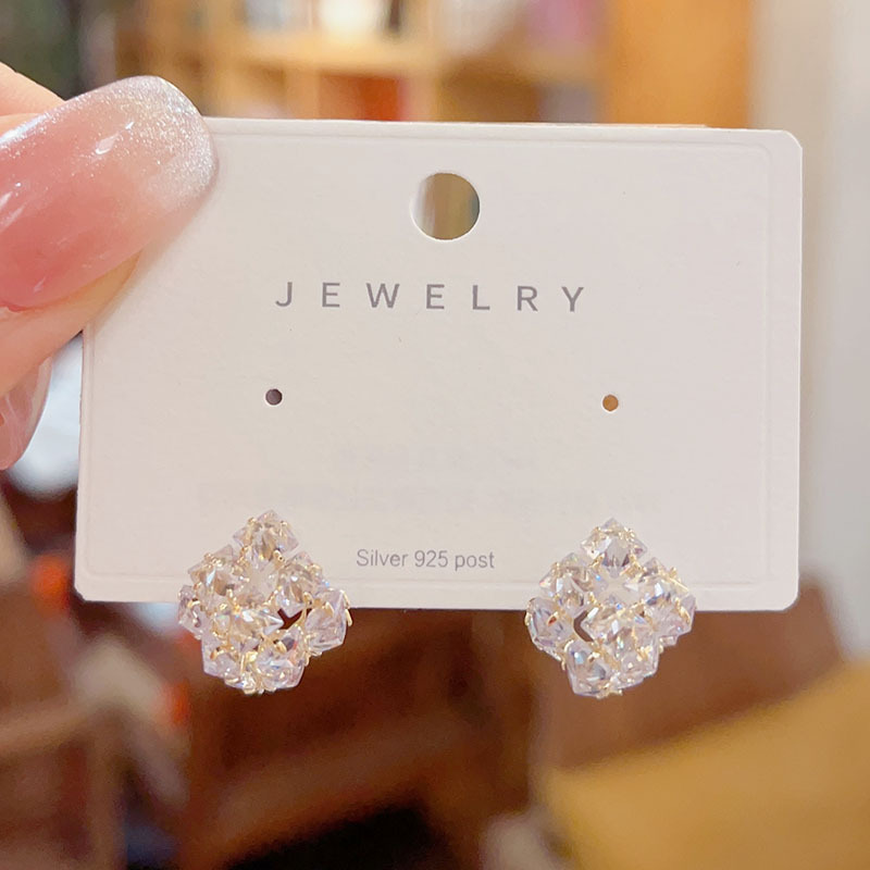 高级感超闪满钻耳钉小巧轻奢时尚耳环2023新款爆款纯银针韩版