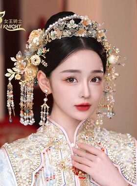 发叉发夹秀禾新娘花朵金色礼服
