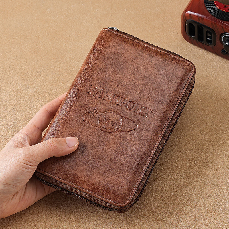 油蜡皮护照包男多功能防盗刷护照夹出国旅行便携机票收纳包证件包