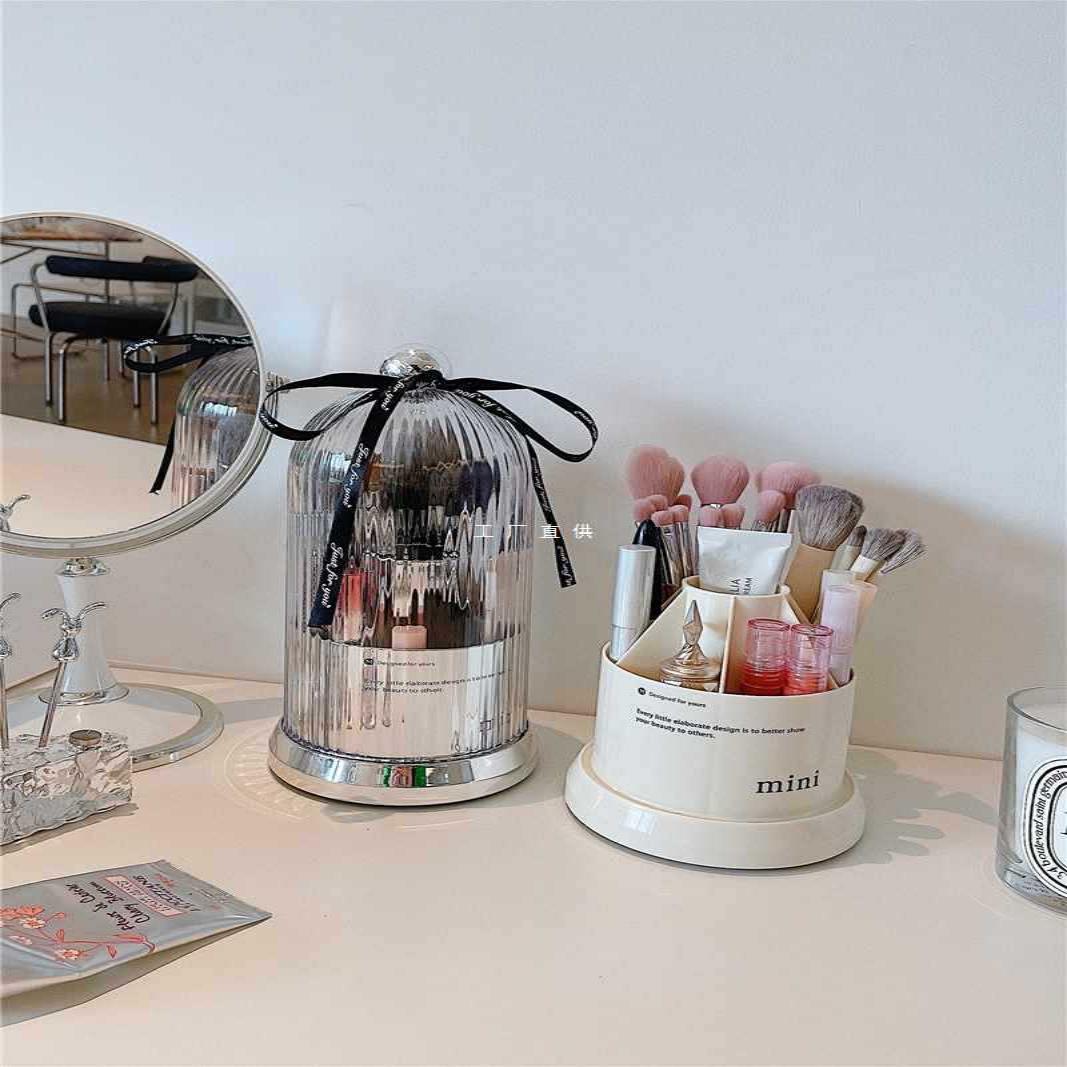 ft*漂亮的小姨妈* 家用旋转化妆刷收纳桶梳妆台桌面防尘笔筒口红