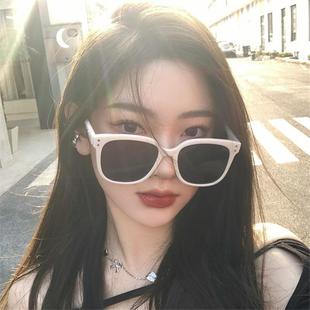 太陽眼鏡女款 高級感拽姐防紫外 時尚 黑框紅腿墨鏡紅色墨鏡2025新款