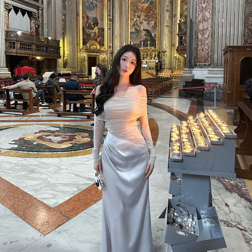 bear熊熊屋【缪斯女神】灰/粉 穿出折角腰抽褶斜腰拼接缎面连衣裙