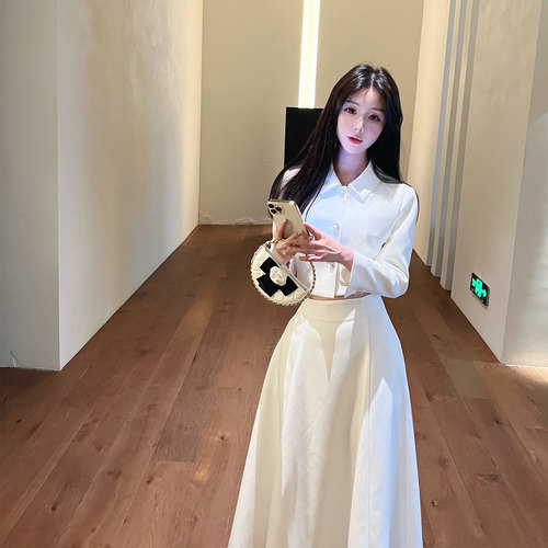 熊熊屋【许妍套装】许我耀眼露思同款高克重西装上衣伞摆半裙套装