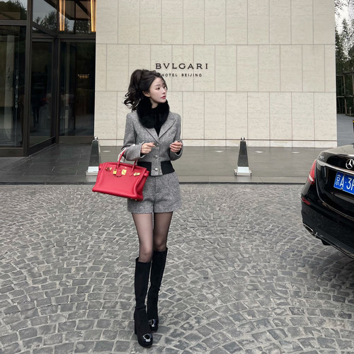 熊熊屋【高智财阀】气质大女主狐狸毛围脖羊毛西装外套短裤套装